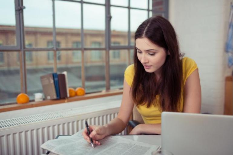 No te quedes en la forma tradicional de búsqueda de empleo, es importante disponer de todos los medios necesarios para obtener una cobertura más amplia. Foto: 123rf.com