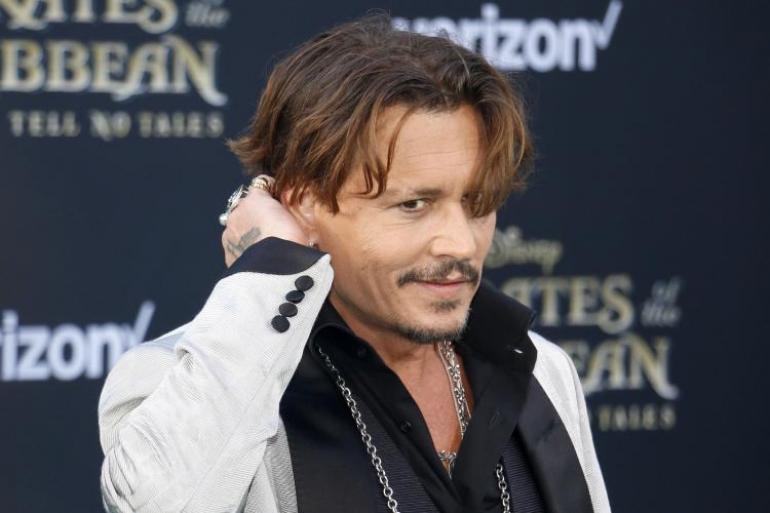 Johnny Depp, por ejemplo, a principios de los 80 pagaba sus facturas trabajando como vendedor de plumas estilográficas por teléfono. Foto: 123rf.com 