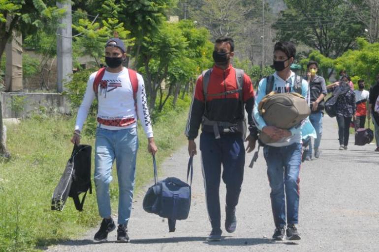 Migrantes venezolanos en busca de oportunidades laborales