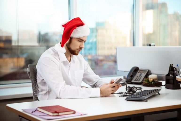 ¿Cómo negociar la jornada laboral con tus empleados durante las festividades navideñas?